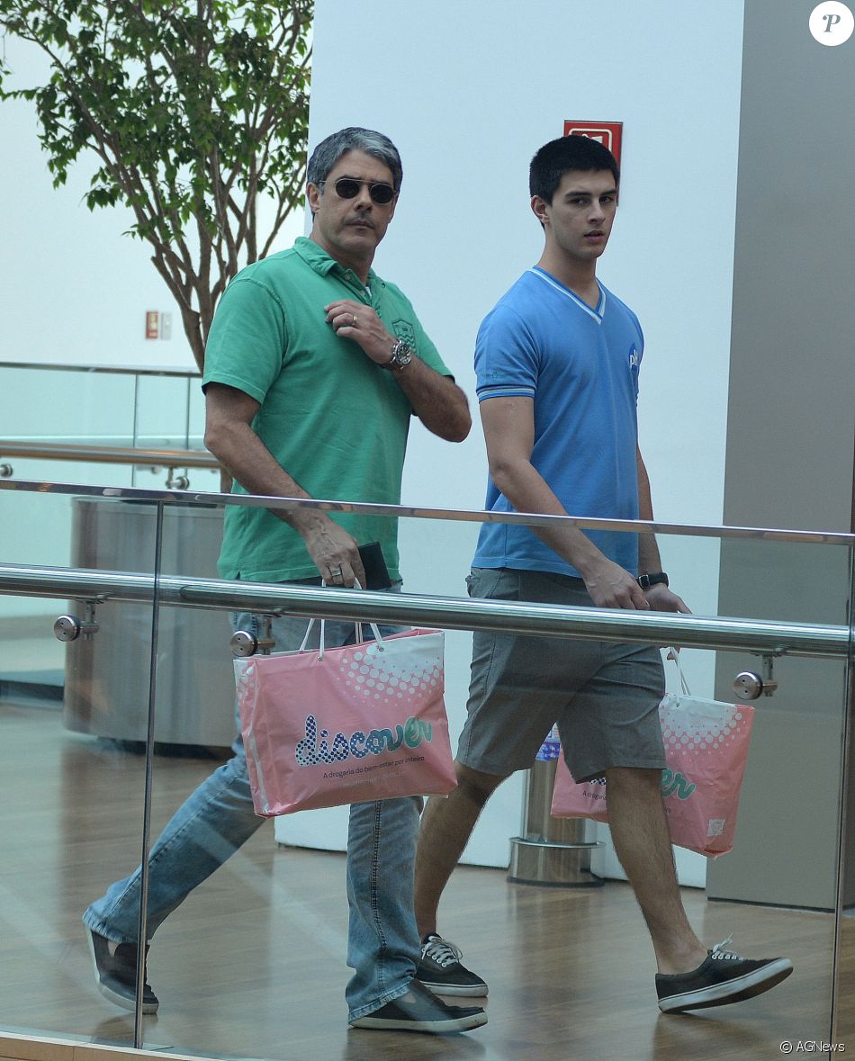 Vinicius Bonemer Mudou Sua Imagem De Capa Em Rede Social Para Prestar Solidariedade Ao Amigo Giuliano Castro Purepeople