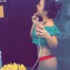 A ex-BBB Maria Cláudia ousou ao postar uma foto de calcinha em sua conta no Snapchat