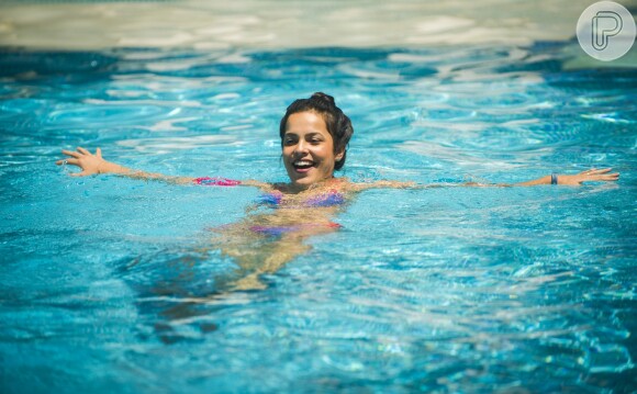 'BBB17': Mayla tem aproveitado cada segundo na piscina