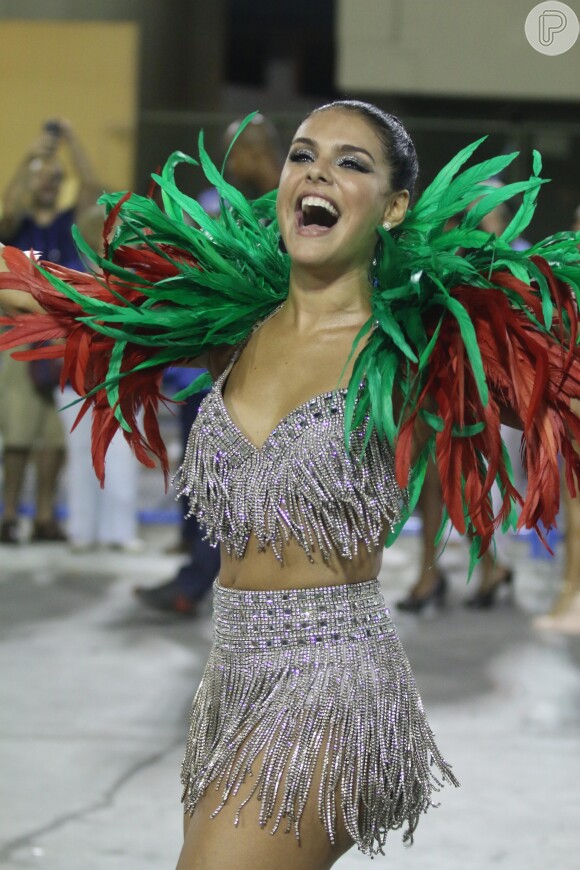 Carnaval do Rio: Paloma Bernardi desfila no ensaio técnico da Grande Rio, na Marquês de Sapucaí, em 29 de janeiro de 2017