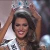A francesa Iris Mittenaere levou a coroa de Miss Universo na noite deste domingo, 29 de janeiro de 2017, nas Filipinas