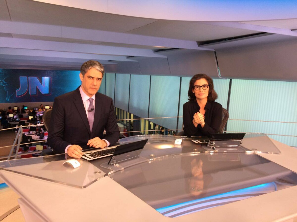 Foto: William Bonner foi questionado por fãs em suas redes sociais por