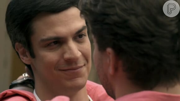 Mateus Solano e Thiago Fragoso nas cenas finais de 'Amor à Vida' momentos antes do esperado beijo de seus personagens Félix e Niko