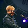 Elton John contou em entrevista como foi ser pai pela primeira vez