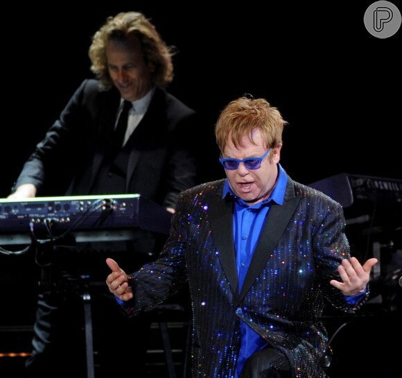 Elton Jonh se apresentou no Brasil pela última vez 2011 no Rock In Rio