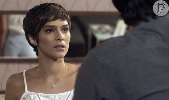 Letícia (Isabella Santoni) 'surta' ao desconfiar que está grávida de Tiago (Humberto Carrão) nos próximos capítulos da novela 'A Lei do Amor'