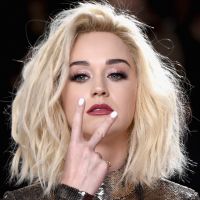 Katy Perry desabafa sobre término com Orlando Bloom: 'Cuidem de suas vidas'