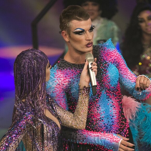 'Eu fiquei com isso na cabeça, mas não falei nada. Normalmente prefiro ficar em casa quieto com as crianças, mas, quando ela voltou no assunto, eu falei: 'Amor, eu vou ser a drag que você está procurando'. Ela não acreditou', explicou Rodrigo Hilbert