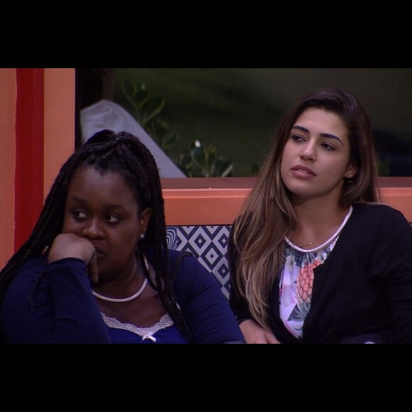 'BBB17': Vivian e Roberta voltam a criticar Emilly em conversa no quarto nesta sexta-feira, dia 03 de março de 2017