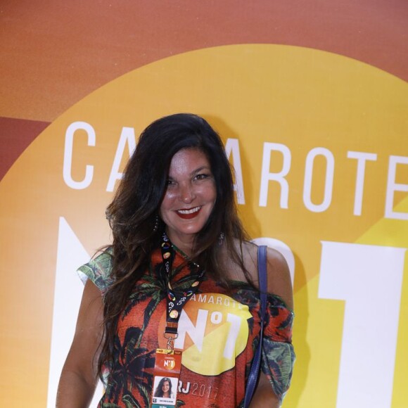 Cristiana Oliveira no camarote N1 da Sapucaí, no Rio