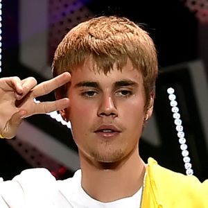 Justin Bieber vai pagar R$ 200 mil a diária em mansão no Rio de Janeiro, diz a coluna 'Gente Boa', do jornal 'O Globo', neste domingo, 5 de março de 2017