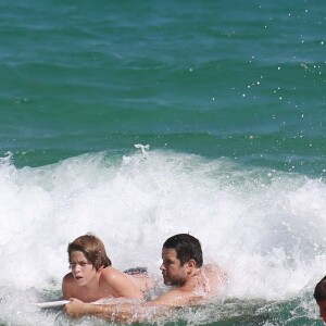 Murilo Benício ensinou Pietro a surfar