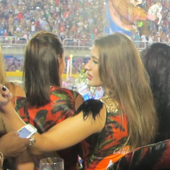 Julia Schiavi, de 19 anos, é uma modelo paulista e apresentadora do programa 'Conexão Models', na Rede TV