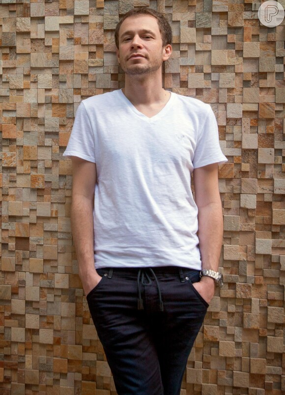 Tiago Leifert, atual apresentador do 'Big Brother Brasil', vai deixar o comando do programa 'The Voice Brasil'. André Marques assume o seu lugar como aconteceu no 'The Voice Kids'. Informação foi divulgada nesta terça-feira, 07 de março de 2017