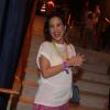 Wanessa conferiu o show de Preta Gil na noite de sexta-feira, 21 de fevereiro de 2014, em São Paulo. Usando uma blusa larguinha, a cantora exibiu uma discreta barriguinha de grávida
