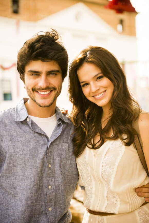 Bruna Marquezine e Guilherme Leicam estão ficando, em 24 de fevereiro de 2014