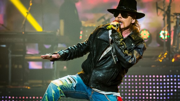 Guns N' Roses pede quiropata, comida típica e 108 toalhas para shows no Brasil
