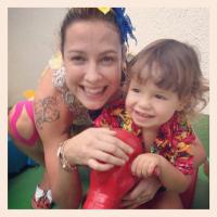 Luana Piovani vai à festa de Carnaval da escola do filho, Dom: 'Ama bagunça'