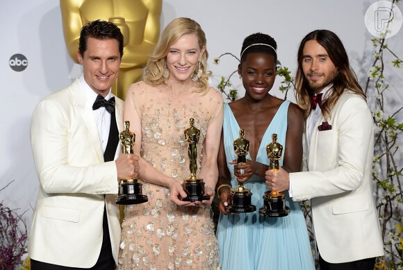 Matthew McConaughey, Cate Blanchett, Lupita Nyong'o e Jared Leto com suas estatuetas do Oscar 2014