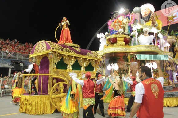 A Mocidade Alegre abordou a fé em seu desfile e recebeu o título de campeã 2014 do Carnaval de São Paulo (4 de março de 2014)