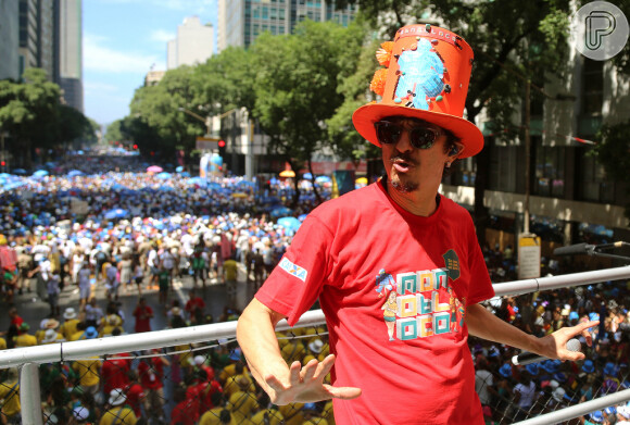 O 'Monobloco' também desfila pela Avenida Rio Branco no Carnaval