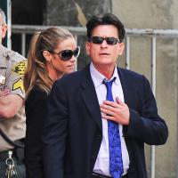 Charlie Sheen quer entrar na Justiça para reduzir valor de pensão das filhas