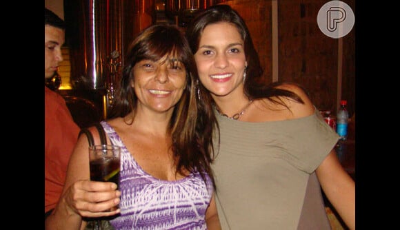 Paula é filha da escritora Edilene Barbosa, uma das colaboradores de 'Meu Pedacinho de Chão'