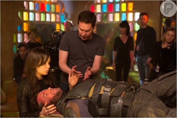 O diretor Bryan Singer diz em entrevista que gostaria de produzir um filme sobre os personagens Mística, Gambi e Deadpool
