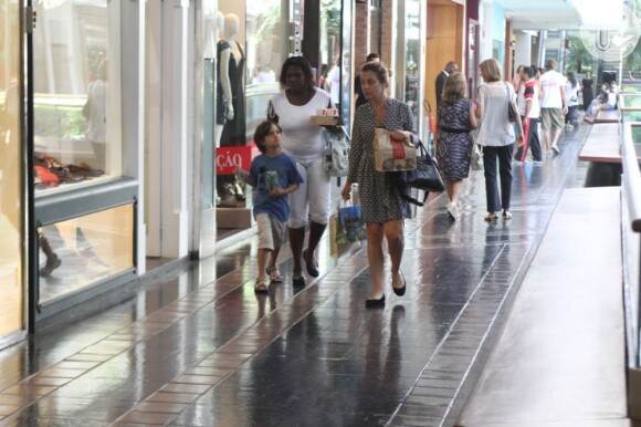 Adriana foi com Vicente a um shopping do Rio