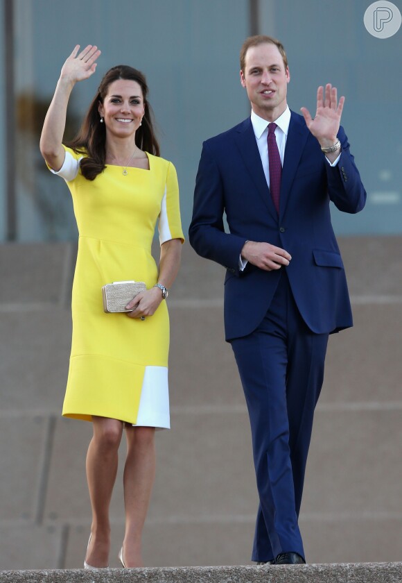 A duquesa de Cambridge e o príncipe William levaram o príncipe George na viagem 