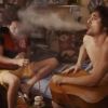 Fiuk fuma maconha em um das cenas do clipe de 'Julio Sumiu'