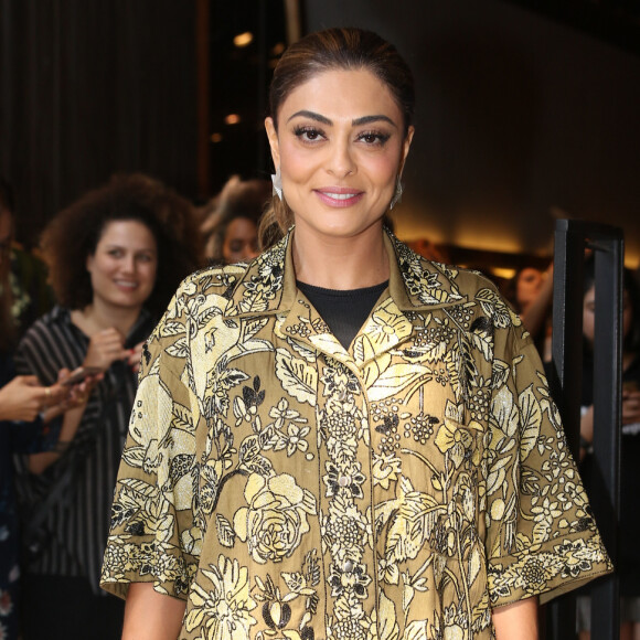 Juliana Paes prestigiou a São Paulo Fashion Week nesta quarta-feira, 30 de agosto de 2017