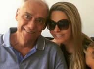 Marcelo Rezende lamenta saudade da namorada, que está nos EUA: 'Volta, meu amor'