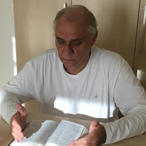 Marcelo Rezende afirmou ter seguido a vontade de Deus ao abandonar quimioterapia