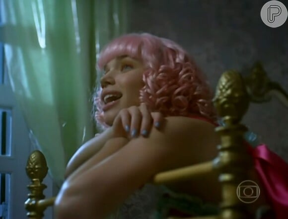 Juliana (Bruna Linzmeyer) canta 'Chuá Chuá' em cena de 'Meu Pedacinho de Chão'