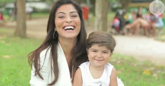 Juliana Paes grava vídeo para a ONG Arte de Viver com o filho, Pedro, de 2 anos, em 24 de janeiro de 2013