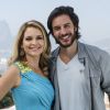 Pamela (Cláudia Abreu) reencontra Herval (Ricardo Tozzi) em um evento da 'Marra Internacional', quando fica sabendo que vai se mudar para o Brasil, em 'Geração Brasil'