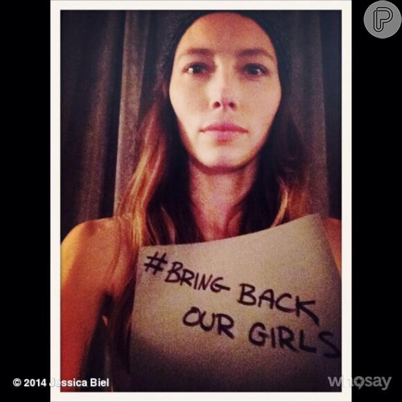 Jessica Biel também aderiu à campanha 'Bring back our girls'