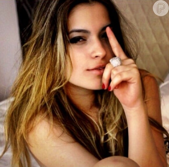 Paranaense, Bruna Altiere, namorada de Guilherme Leicam, tem 16 anos
