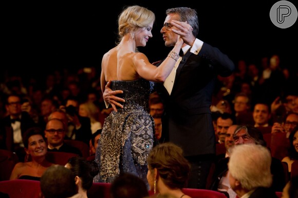 Lambert Wilson dança com Nicole Kidman e brinca: 'Eu amo meu trabalho', no Festival de Cannes 2014