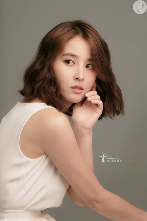 A atriz sul-coreano Han-Hye-Jin é a musa do craque da seleção do país Ki Sung-Yueng