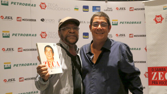Zeca Pagodinho recebe amigos em lançamento de biografia no Rio de Janeiro