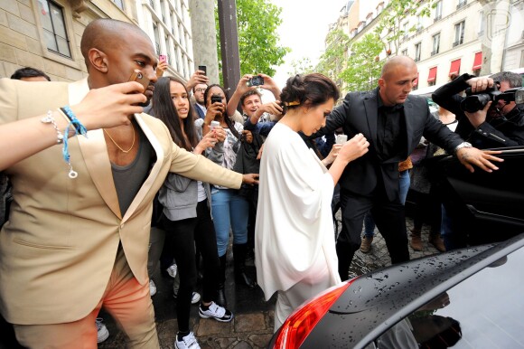 Kim Kardashian se casará com Kanye West neste sábado, 24 de maio de 2014