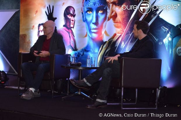 Patrick Stewart e James McAvoy também participaram da coletiva de imprensa do filme em São Paulo