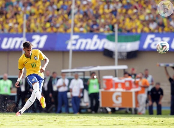 Na tarde do dia 3, Neymar marcou um gol no amistoso contra o Panamá na Serra Dourada, em Goiânia. O Brasil venceu por 4 a 0