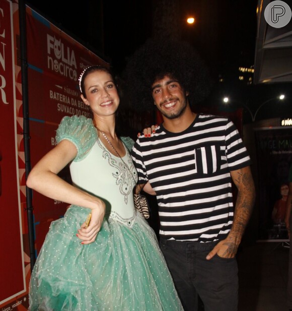 Luana piovani e Pedro Scooby pretendem se casar oficialmente em julho de 2013