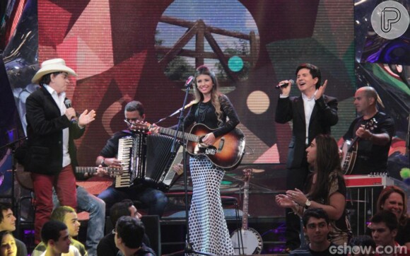 Paula Fernandes conta que estava nervosa em cantar com Chitãozinho & Xororó: 'Estou muito ansiosa'