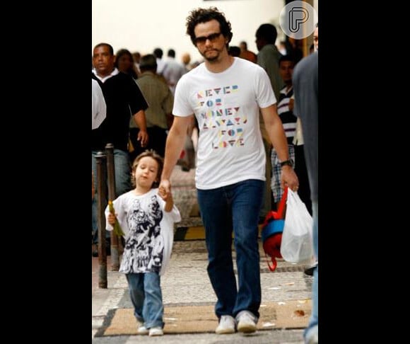 Bem, de 6 anos, é filho mais velho do ator Wagner Moura com a fotógrafa Sandra Delgado