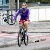 Luana Piovani aproveitou a tarde desta quarta-feira, 9 de julho de 2014, para pedalar