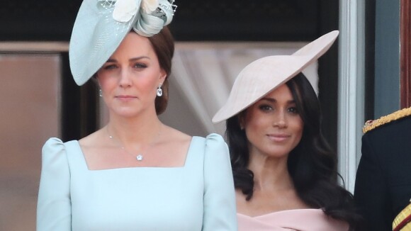 Meghan Markle e Kate Middleton prestigiam juntas aniversário da rainha. Looks!